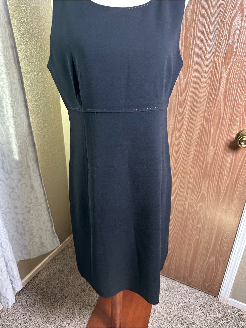 Elie Tahari Black Classic Sleeveless Sheath Dress